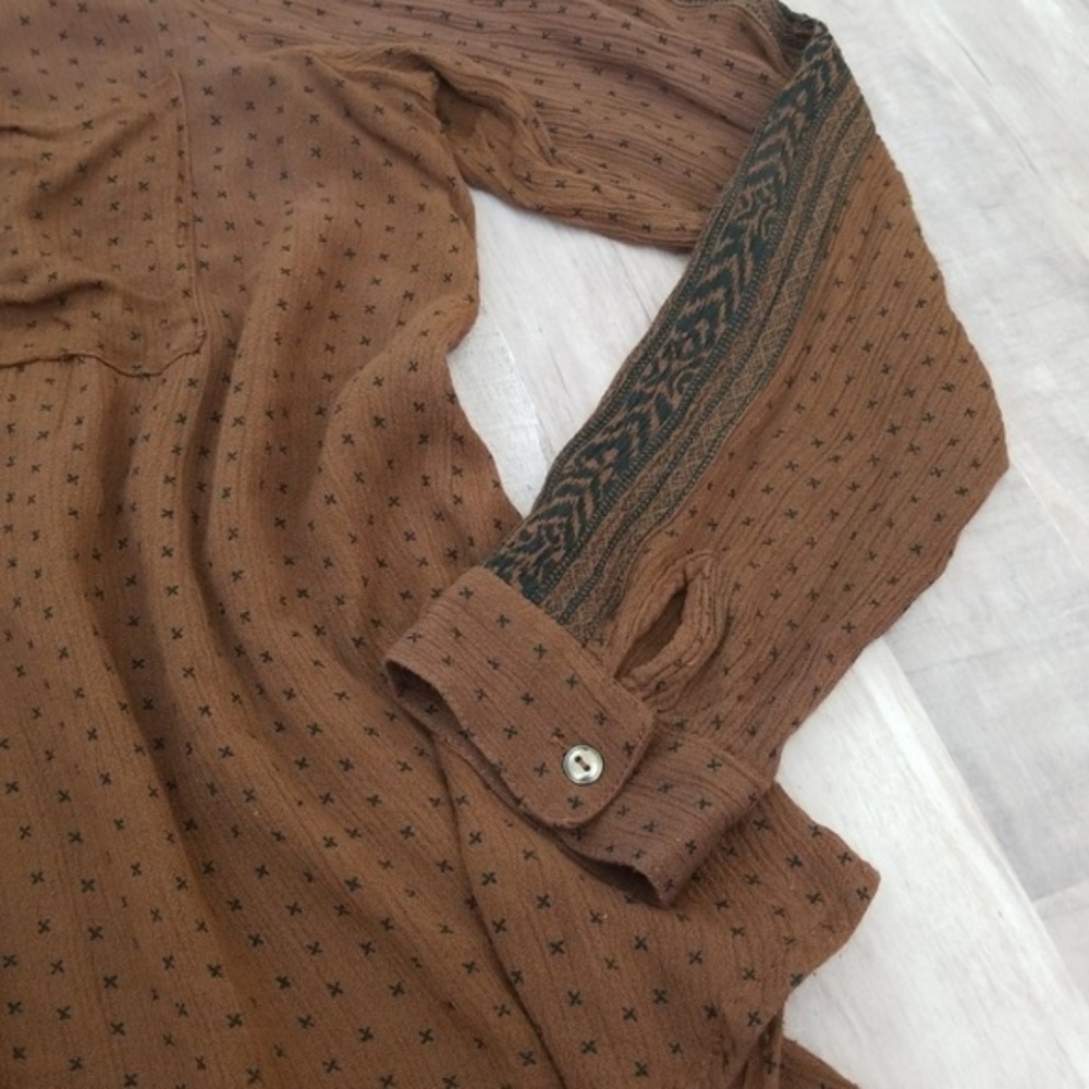 Amuse Society Brown & Black Patterned Top - Picture 5 of 5
